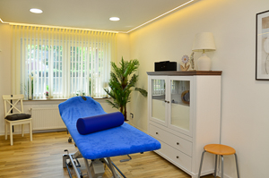 Bilder aus der Privatpraxis für OSTEOPATHIE Dingden, Guido Wolters und Alexander Kopp.