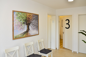 Bilder aus der Privatpraxis für OSTEOPATHIE Dingden, Guido Wolters und Alexander Kopp.